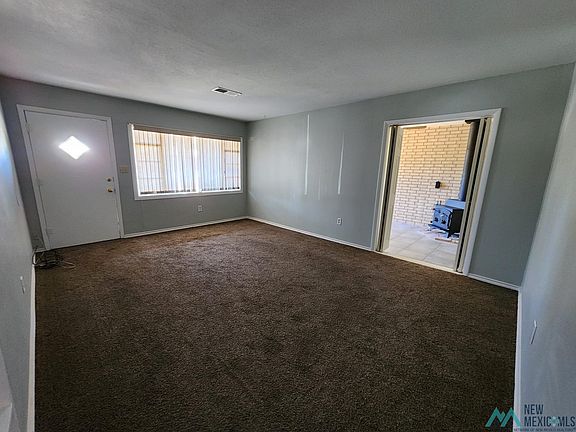 3rd image of 704 N Olive St