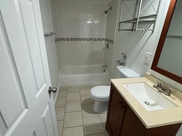 28 Decatur St APT 1, Boston, MA 02128