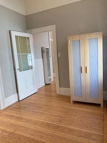 2 bed, 775 sqft, $4,350 — Photo 3