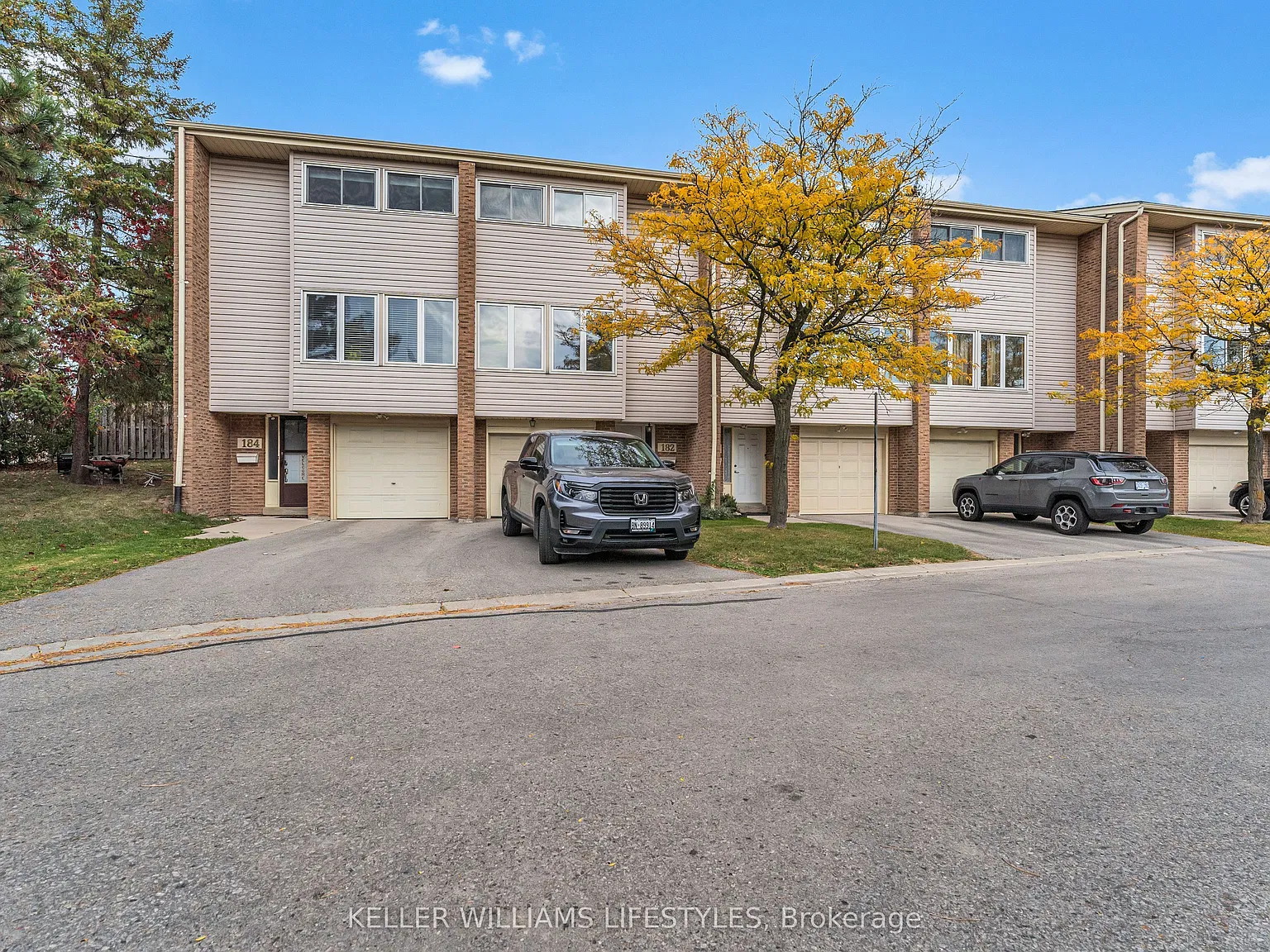 3 bed, $2,395 — Photo 1