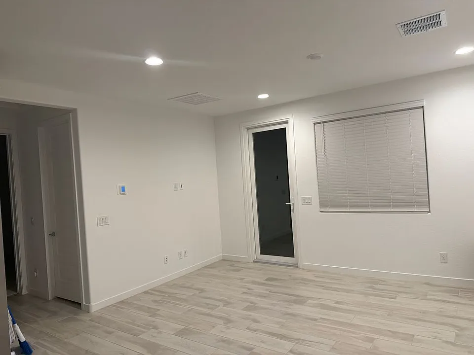 16688 W Alameda Rd