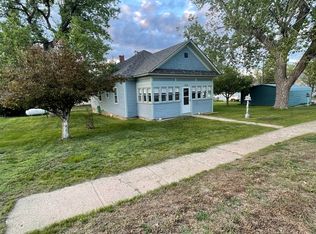 410 F St, Edgemont, SD 57735