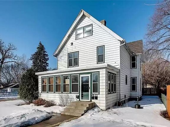 2nd image of 5246 34th Ave S #1