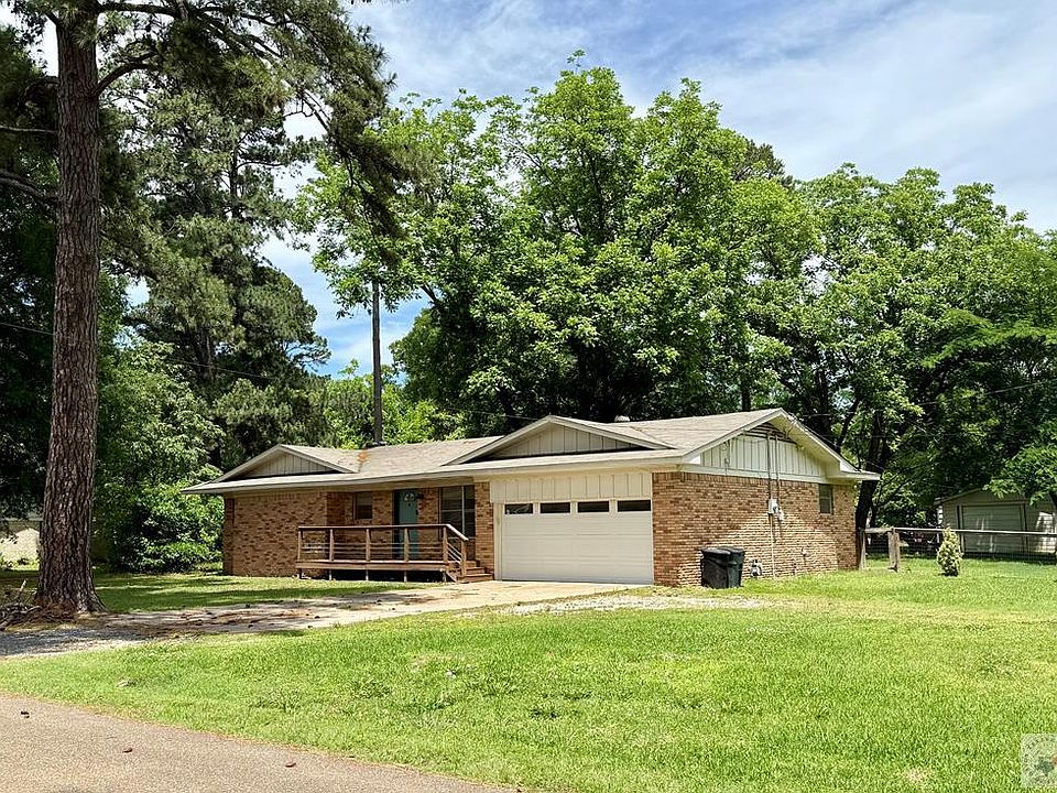 1st image of 521 Cody St