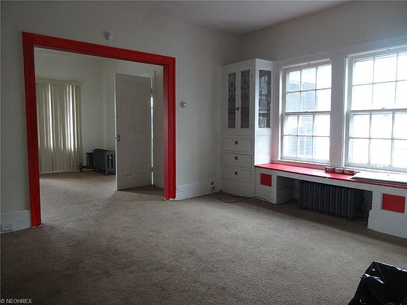 5th image of 3238 Euclid Heights Blvd