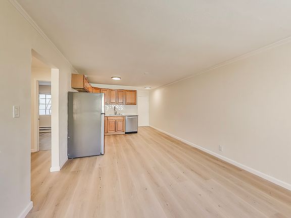 3rd image of 1885 Bayshore Blvd APT B