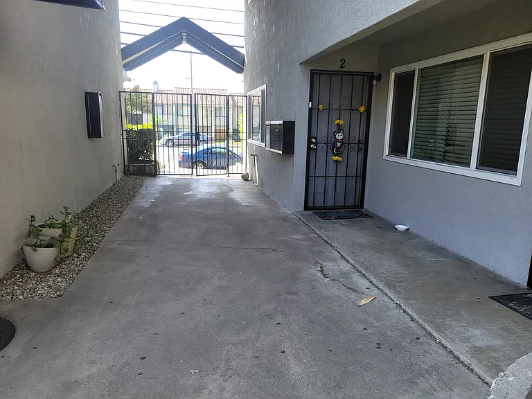 5142 San Bernardino St #1 — Photo 21