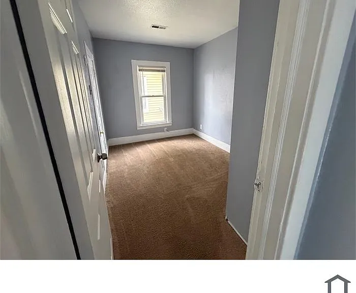 746 Spencer St — Photo 7