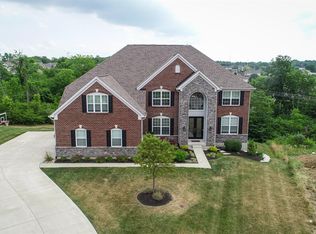 7198 Highland Bluff Dr, West Chester, OH 45069