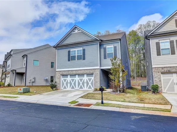 2245 Black Pebble Cir, Buford, GA 30519