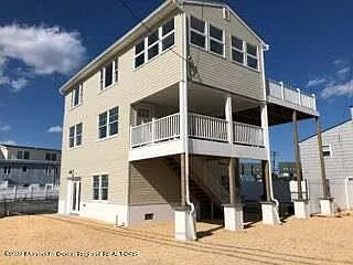 84 Inlet Dr