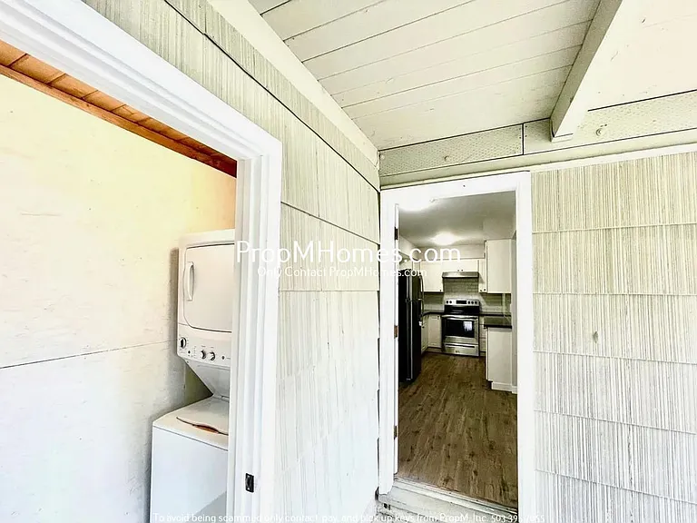 6933 NE Clackamas St — Photo 12