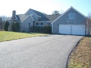 18 Galfre Rd, Lakeville, MA 02347