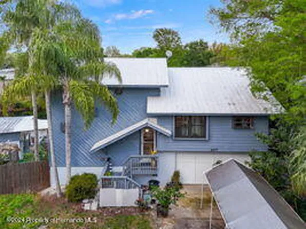 6677 W Richard Dr, Weeki Wachee, FL 34607