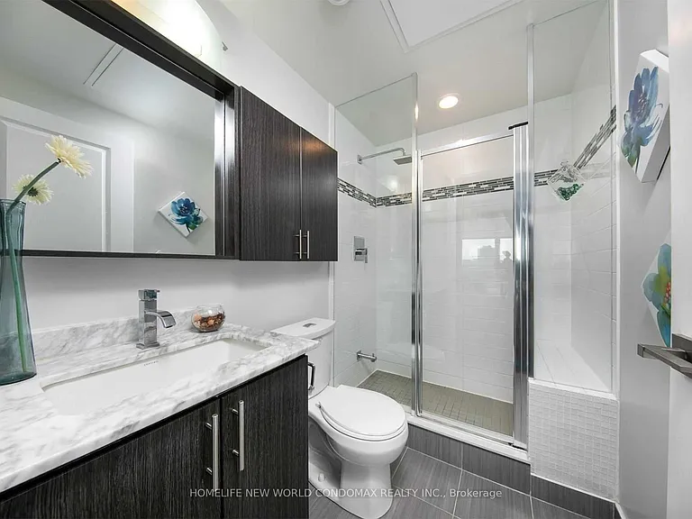 7161 Yonge St #1126 — Photo 6