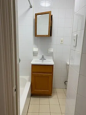 Rented by Landmark Real Estate | media 11