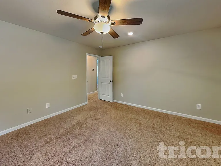 10 Parkers Gate Dr — Photo 7