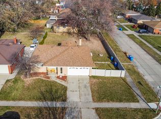 13143 Geoffry Dr, Warren, MI 48088