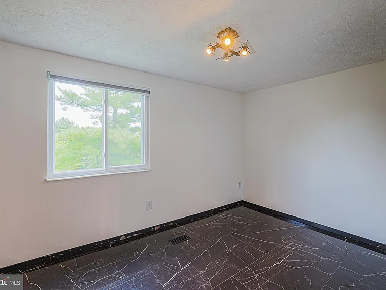 9 Stillwood Cir — Photo 26