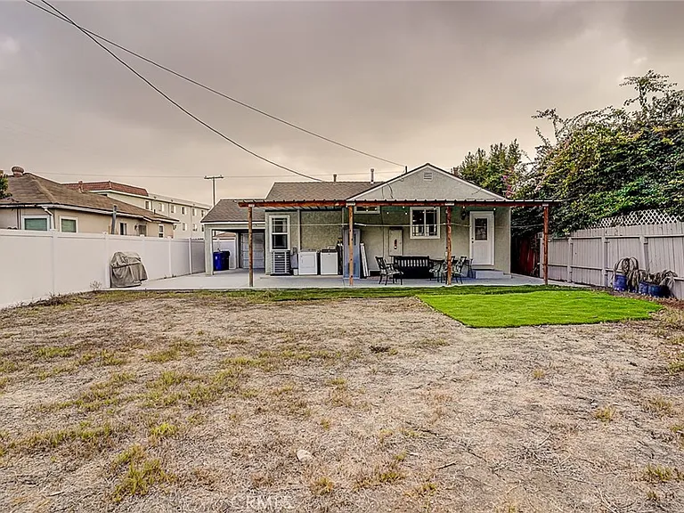 4909 W 117th St — Photo 57