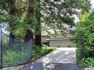 3145 Oak Cliff Cir, Carmichael, CA 95608