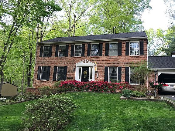 2nd image of 8120 Erika Dr