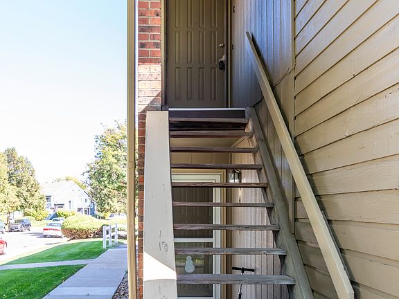 Stairs to Front Door