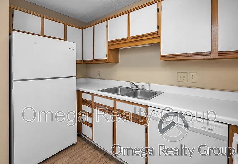 156 Patton St W #G — Photo 12