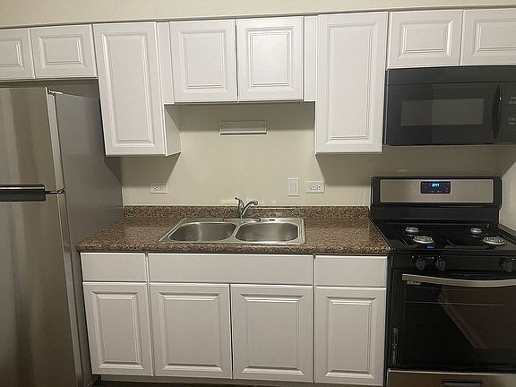 4th image of 10459 Carol Ct APT 2E