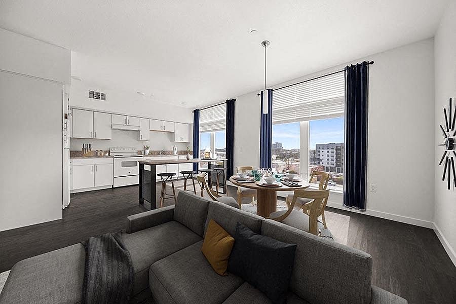 1st image of 418 Linden Ave #4252262