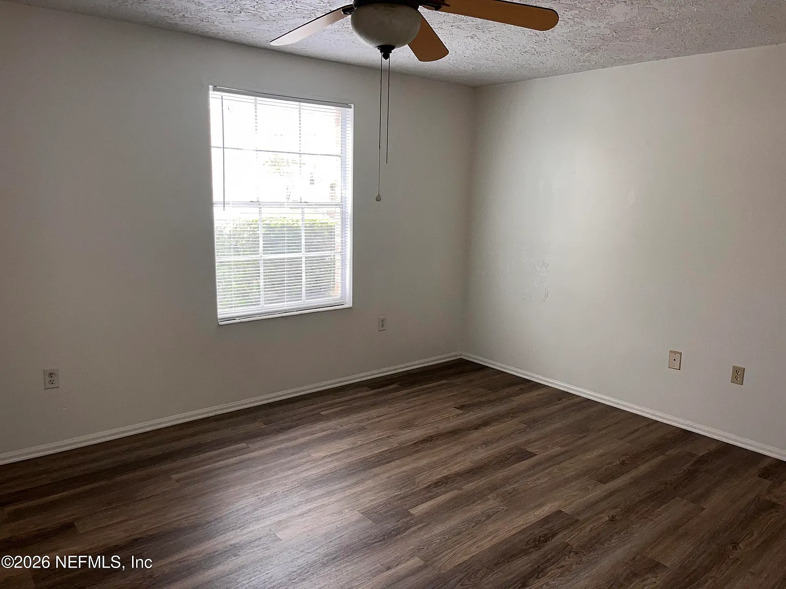 1 bed, 1.0 bath, 830 sqft, $1,150 — Photo 4