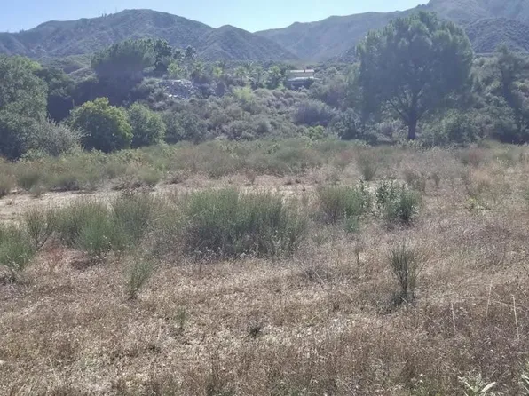 1 Placerita Canyon Rd, Newhall, CA 91321