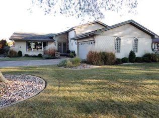 15425 Orlan Brook Dr, Orland Park, IL