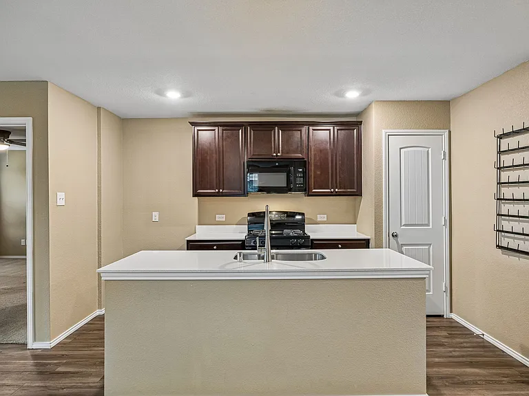 1605 Fields View Dr — Photo 7