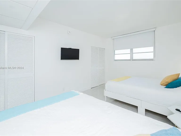 3801 S Ocean Dr #7O — Photo 32