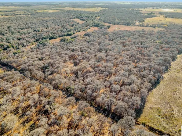 County Road 422, Stockdale, TX 78160