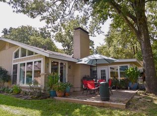 8 Oakridge Cir, Malakoff, TX 75148