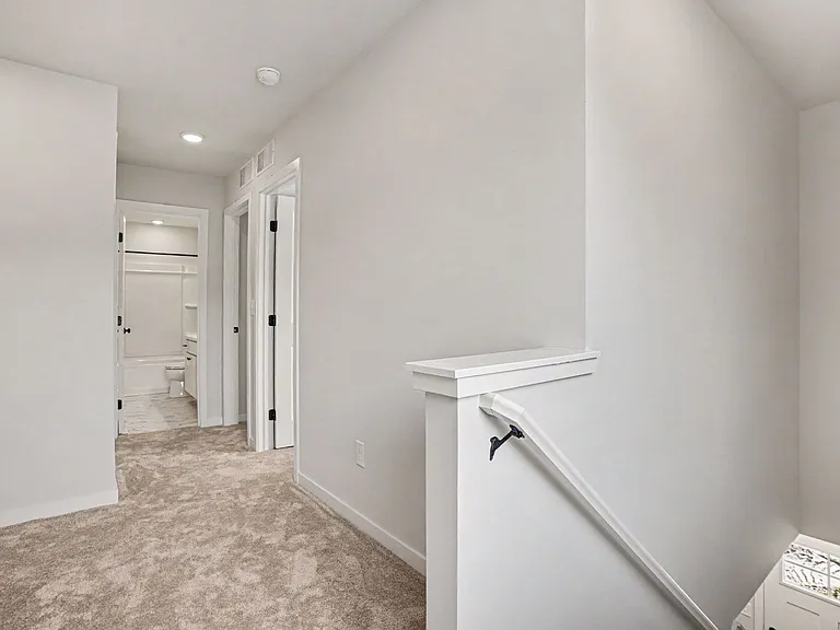 360 N Sherman St — Photo 16