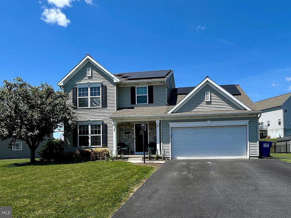 1st image of 104 Oaken Way