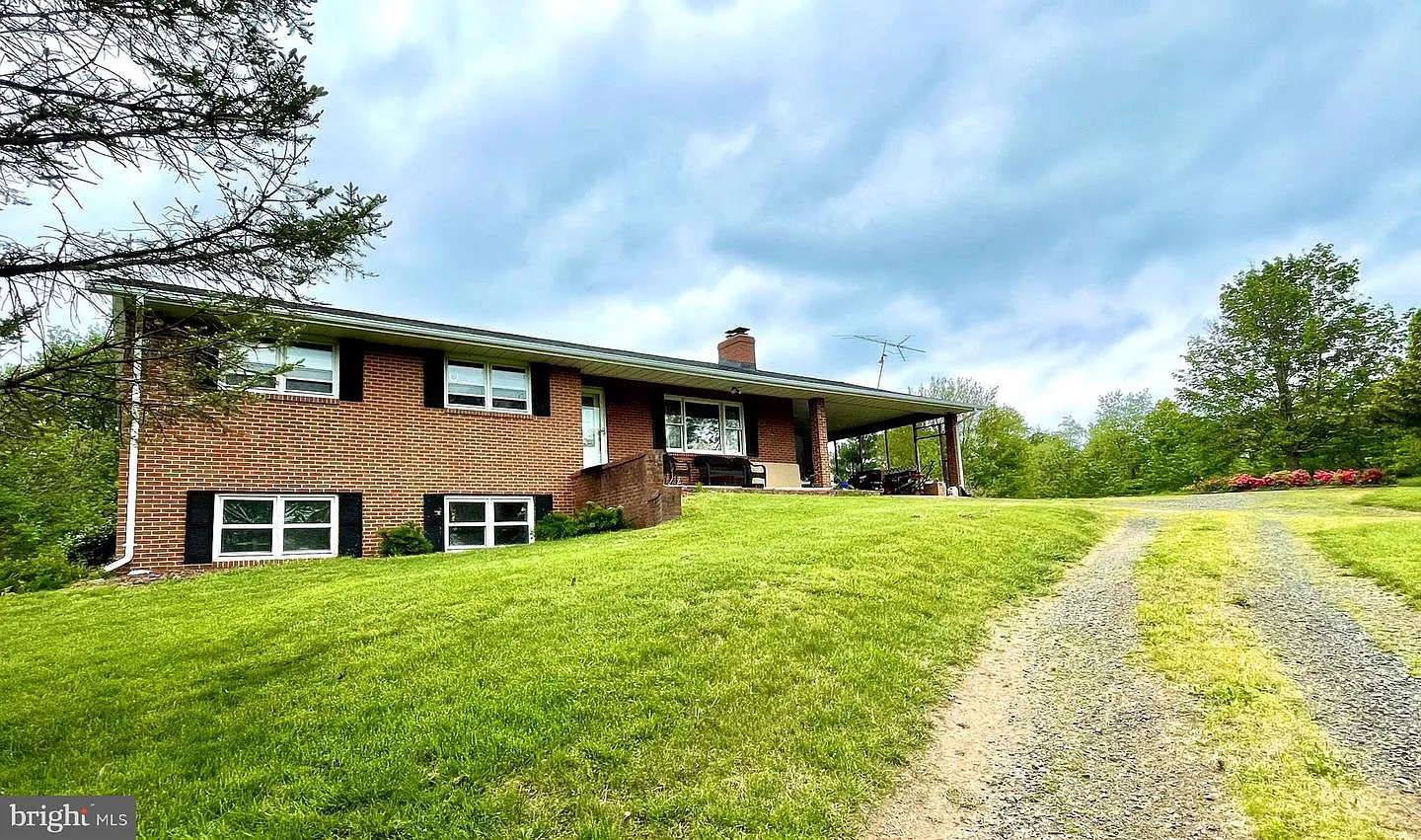 4175 Jackson Glen Dr photo 1