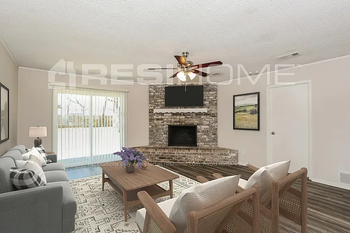 3051 Shane Dr — Photo 3