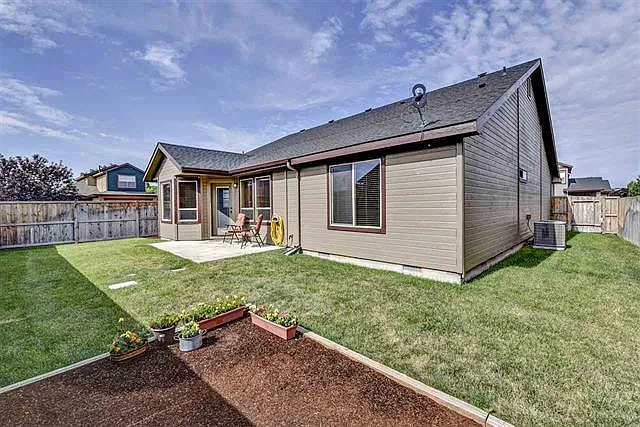 6028 S Red Crest Ave — Photo 5