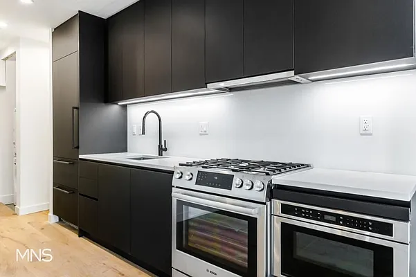 Sold by MNS | media 10