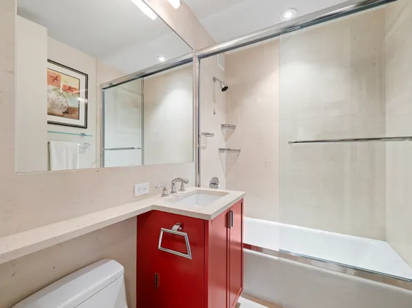 25 Columbus Circle image 22 of 47