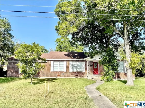 1508 N Wheeler St, Victoria, TX 77901