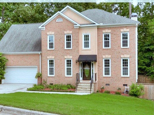 1st image of 912 Burlington Dr