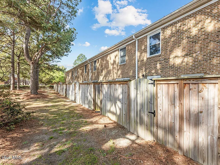 101 David Dr #B15 — Photo 3