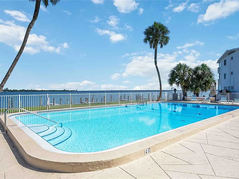 765 John Ringling Blvd #5 — Photo 31