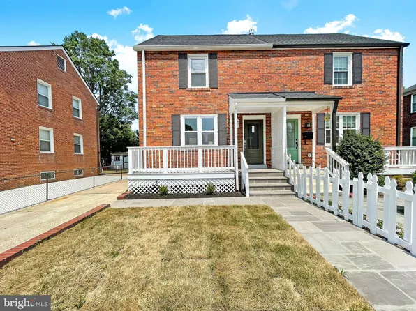 2725 S Uhle St, Arlington, VA 22206