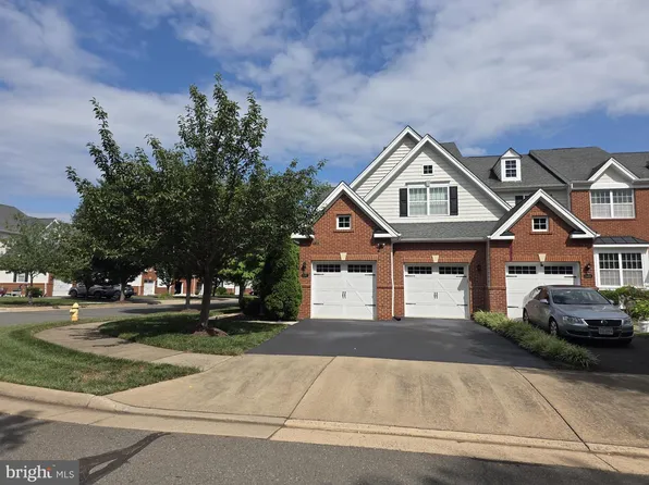 15487 Gossoms Store Ct, Haymarket, VA 20169
